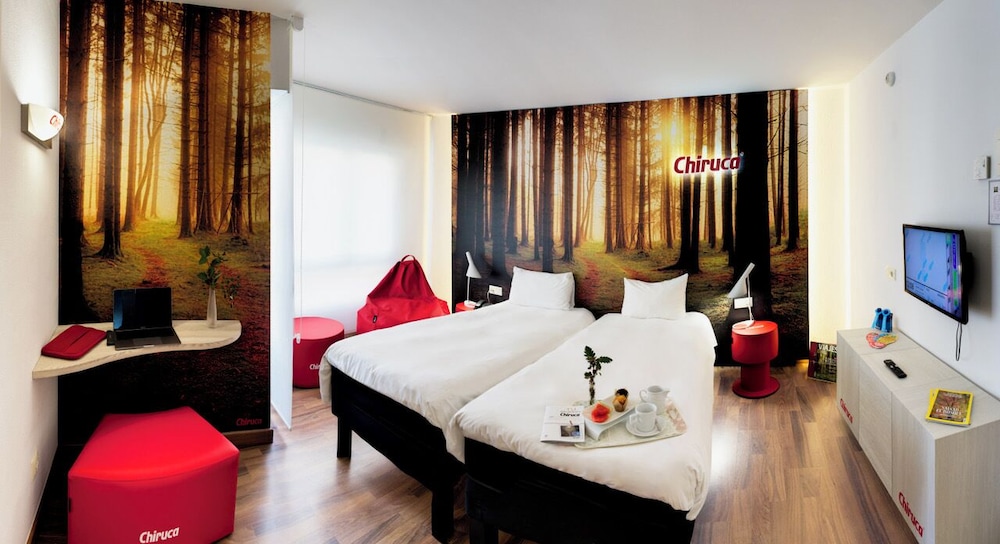 Habitación estándar con dos camas individuales del hotel Ibis Styles La Rioja Arnedo. Foto 4