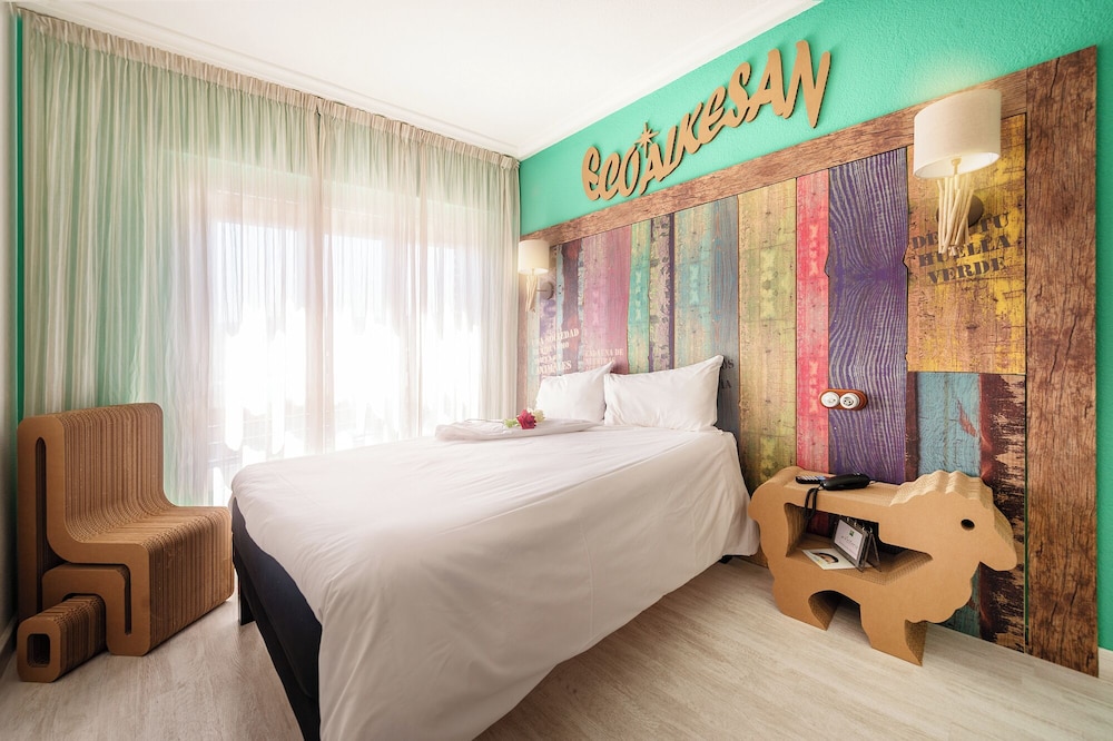 Habitación estándar con 1 cama del hotel Ibis Styles La Rioja Arnedo. Foto 3
