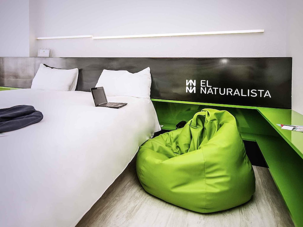 Habitación estándar con 1 cama queen - size del hotel Ibis Styles La Rioja Arnedo. Foto 6