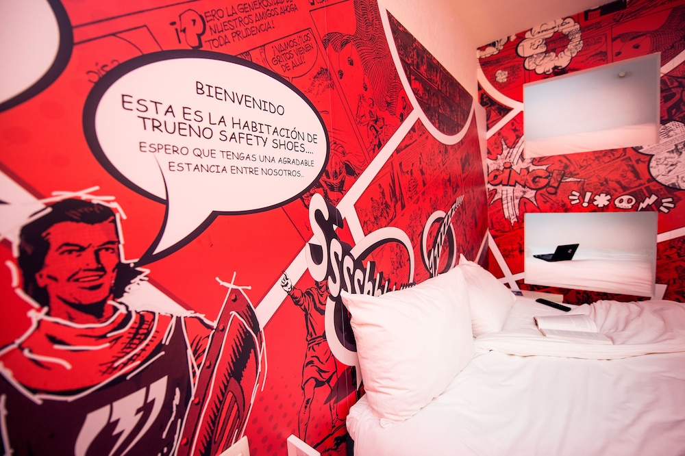 Habitación para cuatro personas del hotel Ibis Styles La Rioja Arnedo. Foto 4