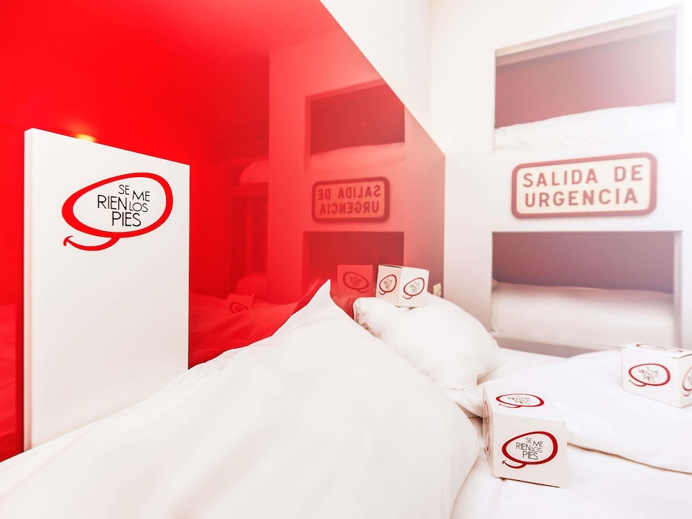 Habitación para cuatro personas del hotel Ibis Styles La Rioja Arnedo. Foto 4
