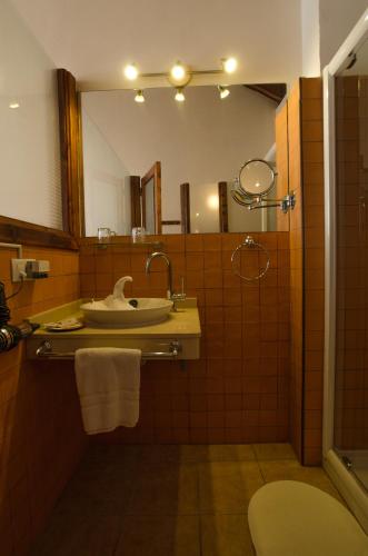 Habitación Individual con ducha - Planta superior del hotel Garahotel