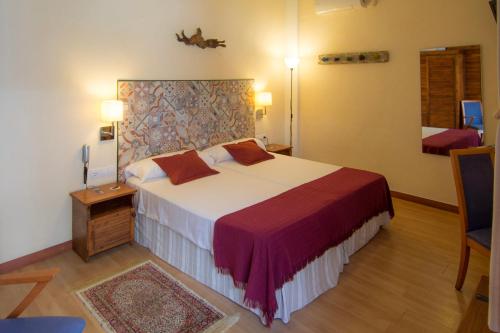 Habitación Doble adaptada para personas con discapacidad - 2 camas del hotel Garahotel. Foto 3