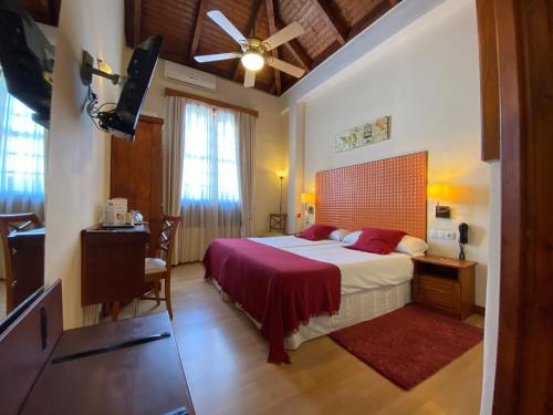 Habitación Doble 1 o 2 camas - Planta Superior del hotel Garahotel. Foto 6