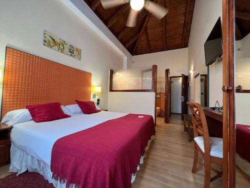 Habitación Doble 1 o 2 camas - Planta Superior del hotel Garahotel. Foto 11