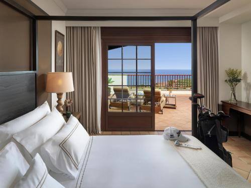 Suite con vistas al mar del hotel Melia Hacienda del Conde
