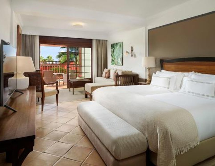 Habitación Premier del hotel Melia Hacienda del Conde. Foto 1