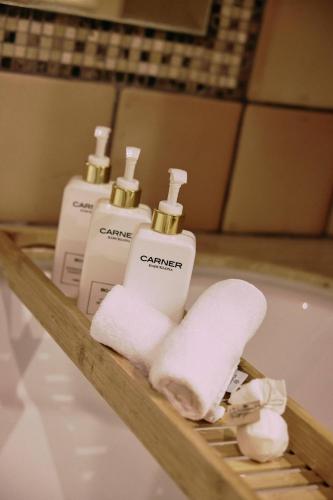 Suite con vistas al mar del hotel Melia Hacienda del Conde. Foto 9