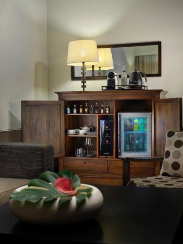 Suite with Whirlpool and Sea View del hotel Melia Hacienda del Conde. Foto 12