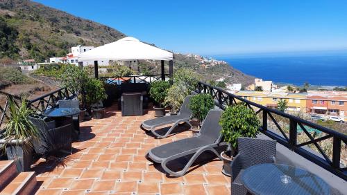 Estudio con vistas al mar del hotel Monasterio de San Antonio. Foto 13