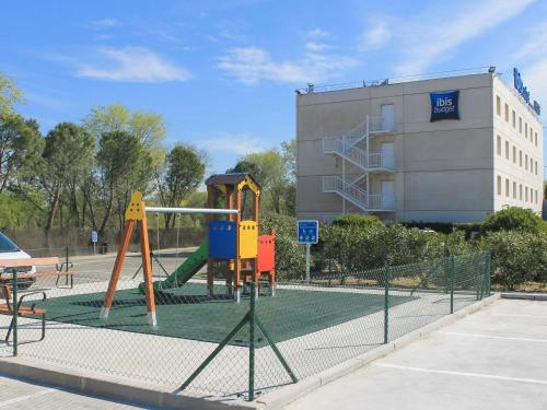 Habitación Doble Estándar para no fumadores del hotel Ibis Budget Madrid Alcorcon Mostoles. Foto 5