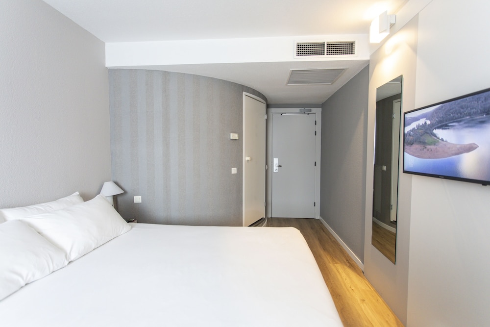Habitación estándar, 1 cama doble del hotel Ibis Valencia Alfafar. Foto 8