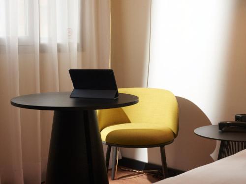 Superior Double Room del hotel Ibis Madrid Aeropuerto Barajas. Foto 21