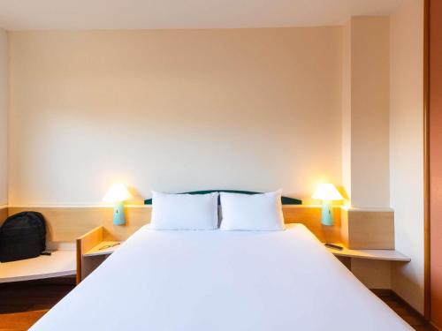 Habitación Familiar del hotel Ibis Bilbao Barakaldo. Foto 1