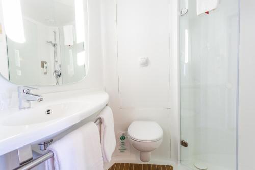 Habitación Doble - 2 camas del hotel Ibis Elche. Foto 4