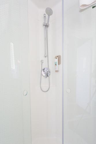 Habitación Doble - 2 camas del hotel Ibis Elche. Foto 5