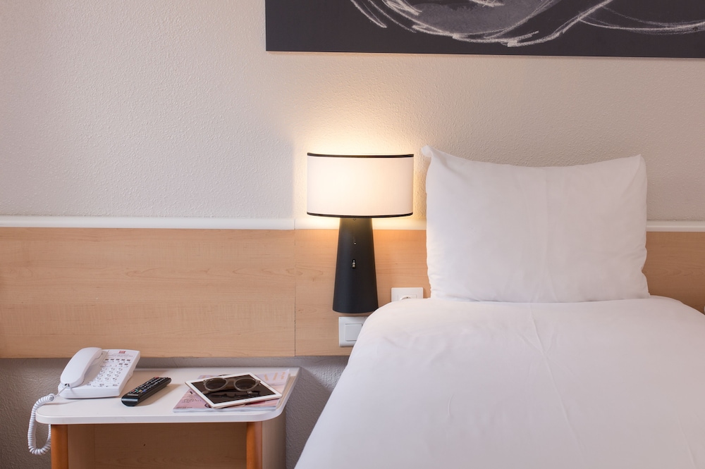 Habitación con 2 camas individuales, 2 camas individuales del hotel Ibis Madrid Fuenlabrada