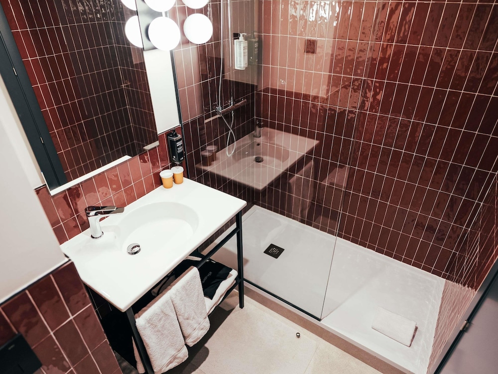 Habitación doble Superior 1 Cama doble del hotel Ibis Styles Madrid Centro Maravillas. Foto 5
