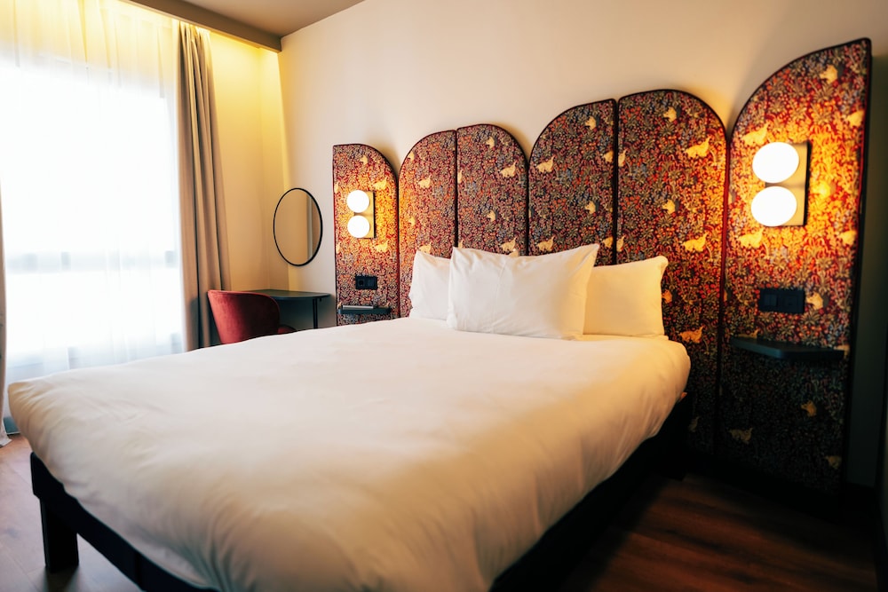 Habitacion Standard con 1 cama doble del hotel Ibis Styles Madrid Centro Maravillas. Foto 9