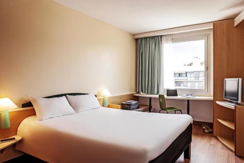 Habitación Doble Estándar - No fumadores del hotel Ibis Barcelona Molins De Rei