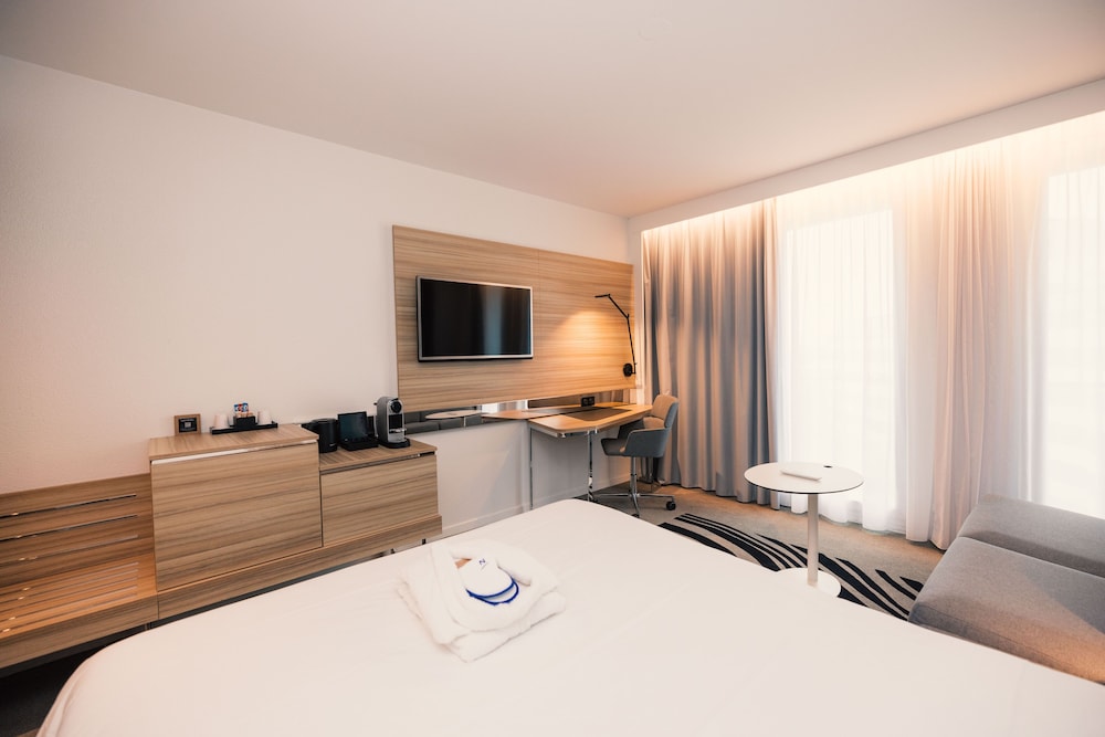 Habitación Executive - 1 cama doble y 1 sofá cama doble del hotel Novotel Le Havre Centre Gare. Foto 7