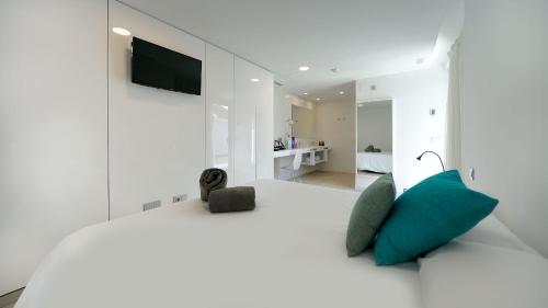 Habitación Doble Estándar del hotel Seven & Wellness - Gay Men Only. Foto 10