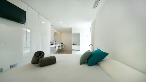 Habitación Doble Estándar del hotel Seven & Wellness - Gay Men Only. Foto 11