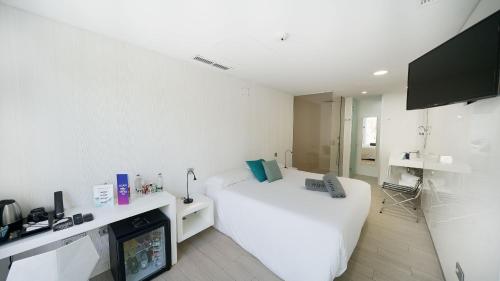 Habitación Doble Estándar del hotel Seven & Wellness - Gay Men Only. Foto 4