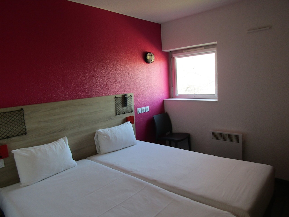 Habitación, 2 camas individuales, baño privado (Cabrio) del hotel F1 Strasbourg Sud La Vigie. Foto 1