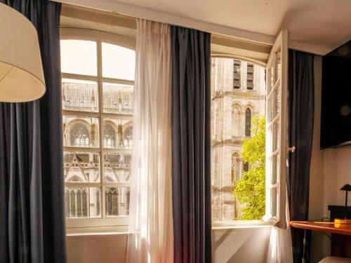Suite with One Double Bed and One Sofa Bed del hotel Mercure Rouen Centre Cathedrale