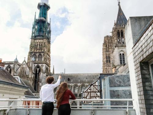 Privilege Room with 1 Double Bed, Balcony/shared terrace del hotel Mercure Rouen Centre Cathedrale. Foto 7