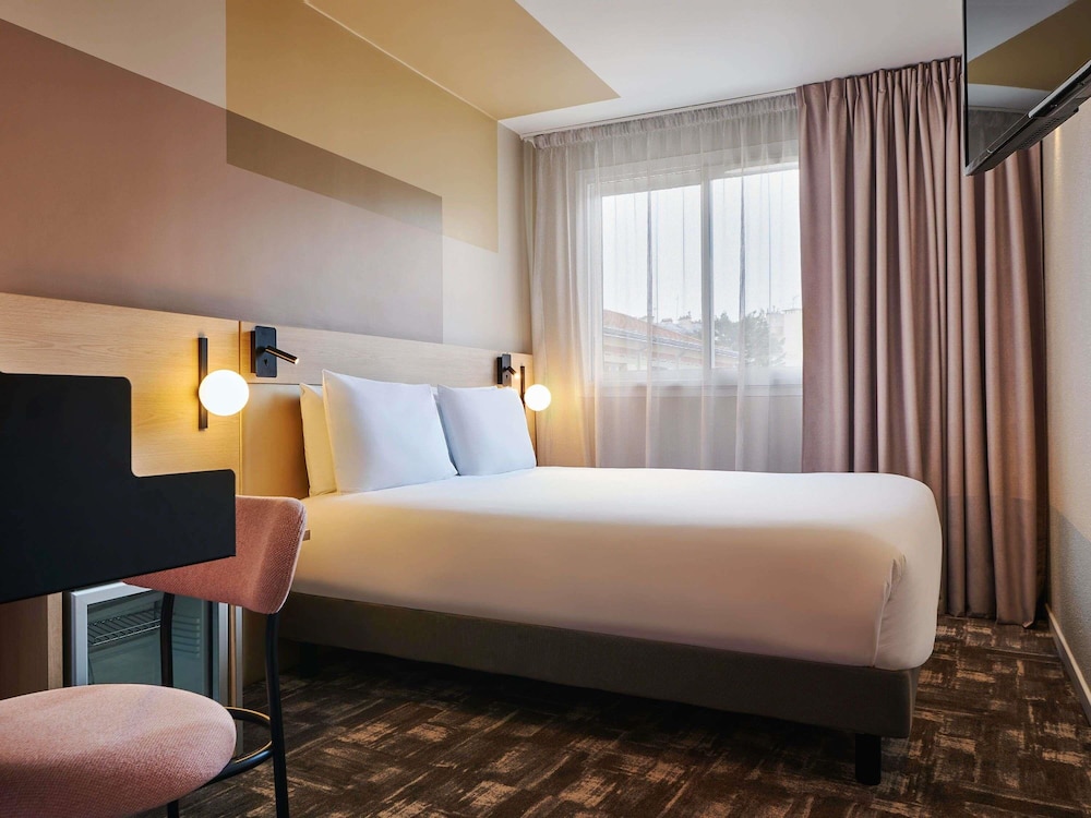 Habitación clásica, 1 cama doble del hotel Mercure Paris 15 Porte de Versailles. Foto 8