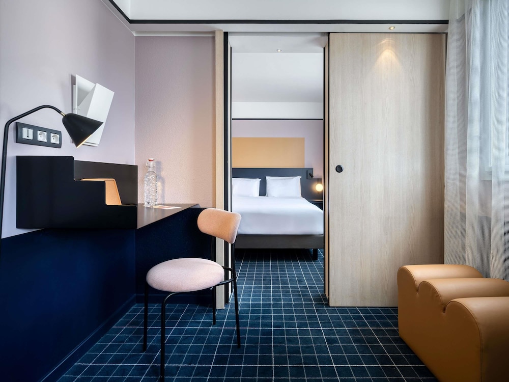 Suite junior, 1 cama doble del hotel Mercure Paris 15 Porte de Versailles. Foto 4