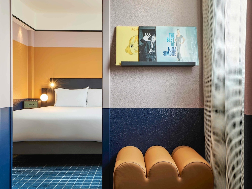 Suite junior, 1 cama doble del hotel Mercure Paris 15 Porte de Versailles. Foto 12
