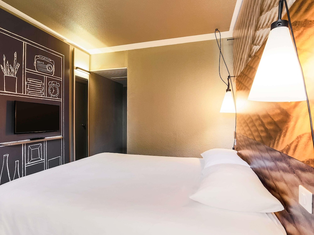 Habitación Standard con una cama doble del hotel Ibis Carcassonne Est La Cité. Foto 4