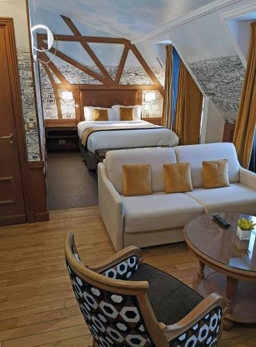 Habitación Doble Deluxe con balcón del hotel GAVARNI