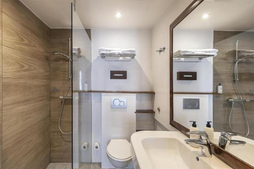 Habitación Doble Estándar del hotel Best Western Aramis Saint germain. Foto 1