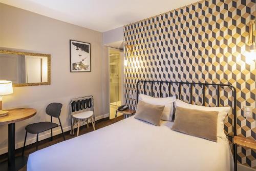 Habitación Doble Estándar del hotel Best Western Aramis Saint germain. Foto 2