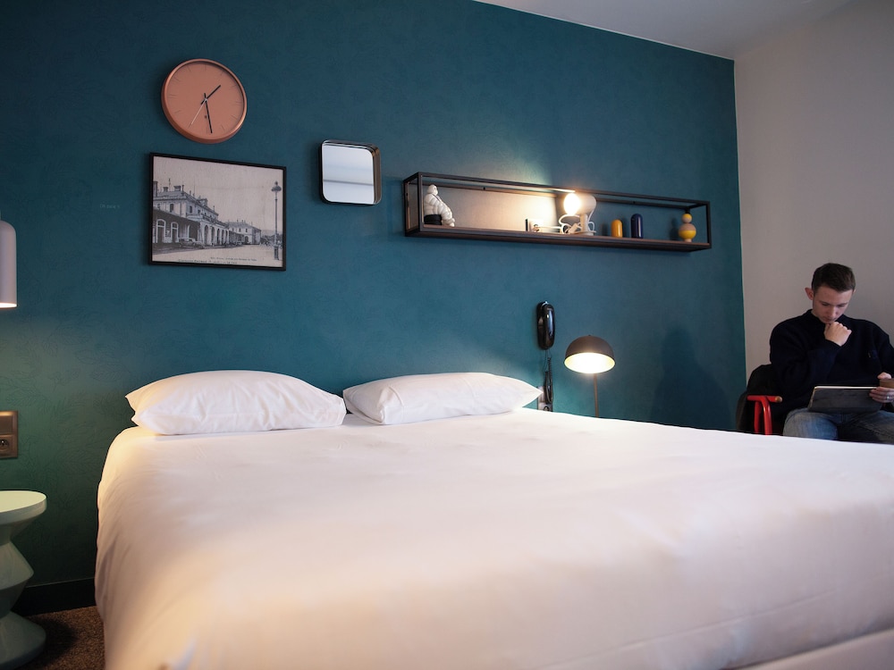 Habitación estándar con 1 cama doble y 1 sofá - cama doble del hotel Ibis Styles Clermont-ferrand Gare