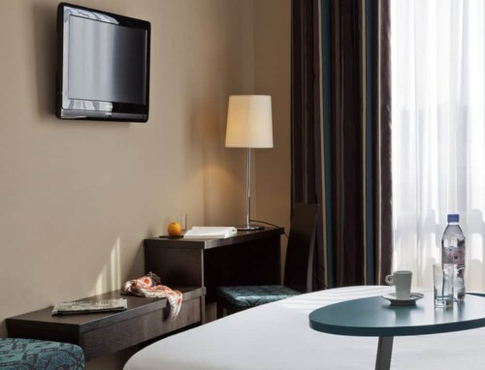 Habitacion Standard con 1 cama doble del hotel Ibis Styles Beaulieu Sur Mer. Foto 5