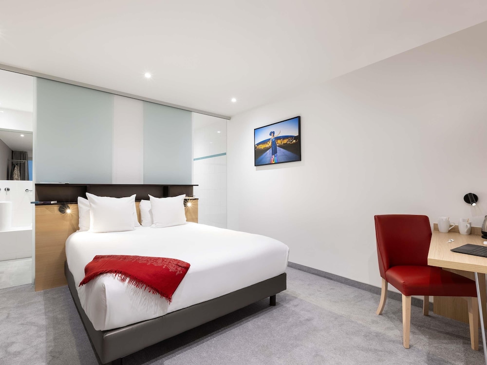 Habitación Classic con una cama doble del hotel Mercure Strasbourg Centre Petite France. Foto 4