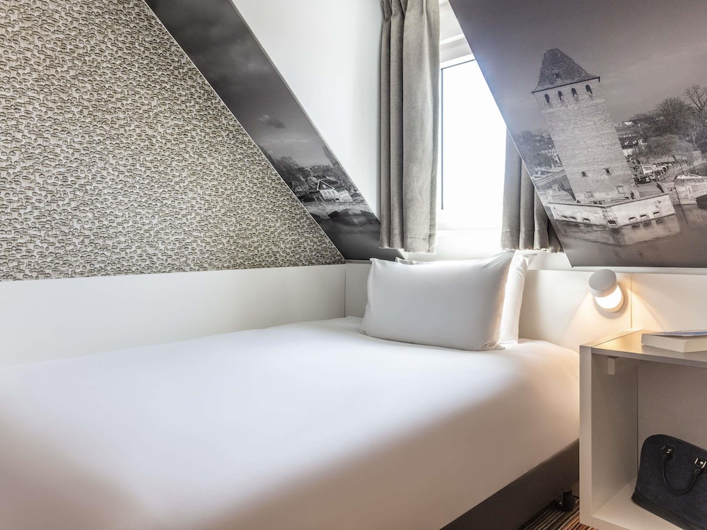 Habitación Classic con una cama individual del hotel Mercure Strasbourg Centre Petite France