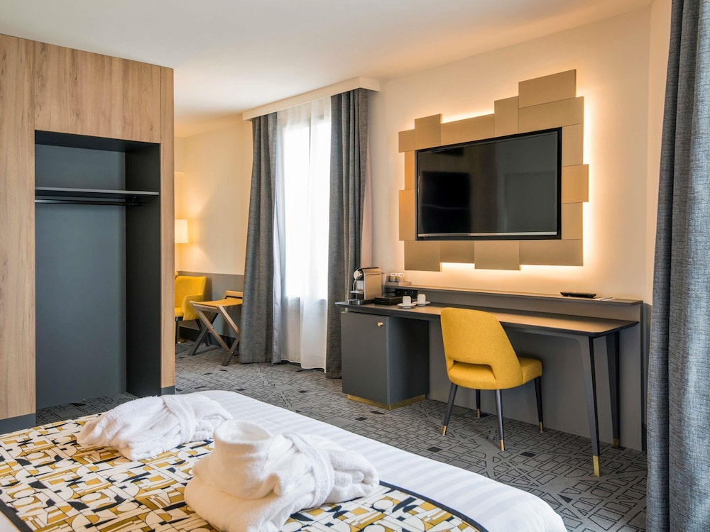 Habitación Superior con 1 cama doble del hotel Mercure Rodez Cathédrale & Mercure Résidence. Foto 9
