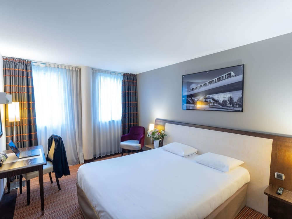Habitación Clásica - 1 cama doble del hotel Mercure Rennes Cesson. Foto 4