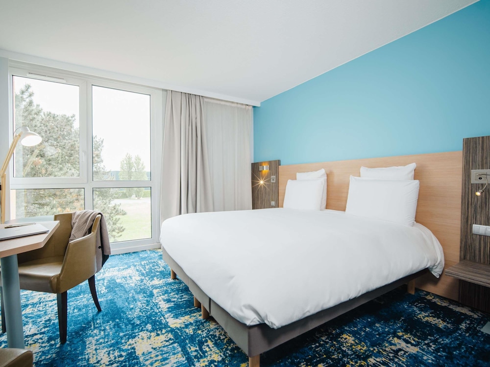 Habitación Privilege - Una cama doble del hotel Mercure Lille Aeroport. Foto 6