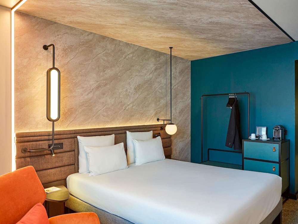 Standard Room, 1 Double Bed with Day Bed del hotel Novotel München Airport. Foto 4