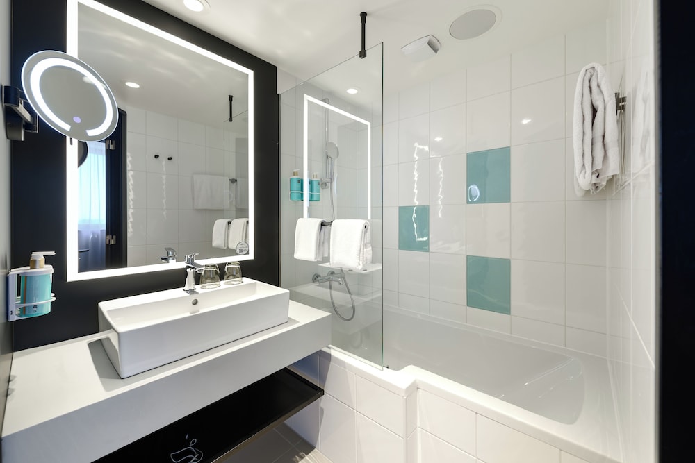 Habitación ejecutiva doble, 1 cama doble del hotel Novotel München Airport. Foto 4