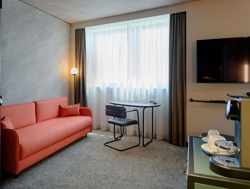 Habitación ejecutiva doble, 1 cama doble del hotel Novotel München Airport. Foto 13