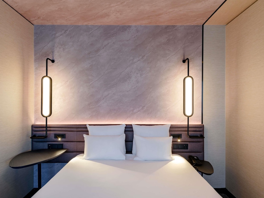 Habitación ejecutiva doble, 1 cama doble del hotel Novotel München Airport. Foto 17