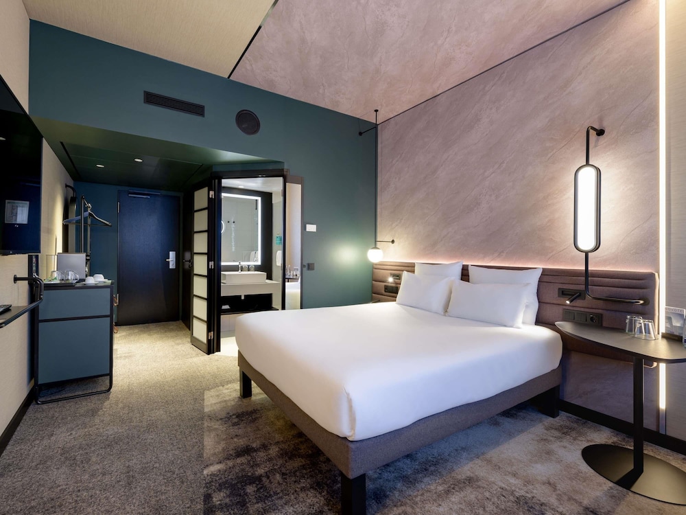 Habitación estándar doble, 1 cama doble del hotel Novotel München Airport. Foto 15